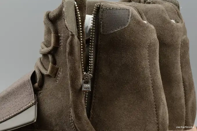 Yeezy Light adidas Brown BY2456 750 Boost 0601